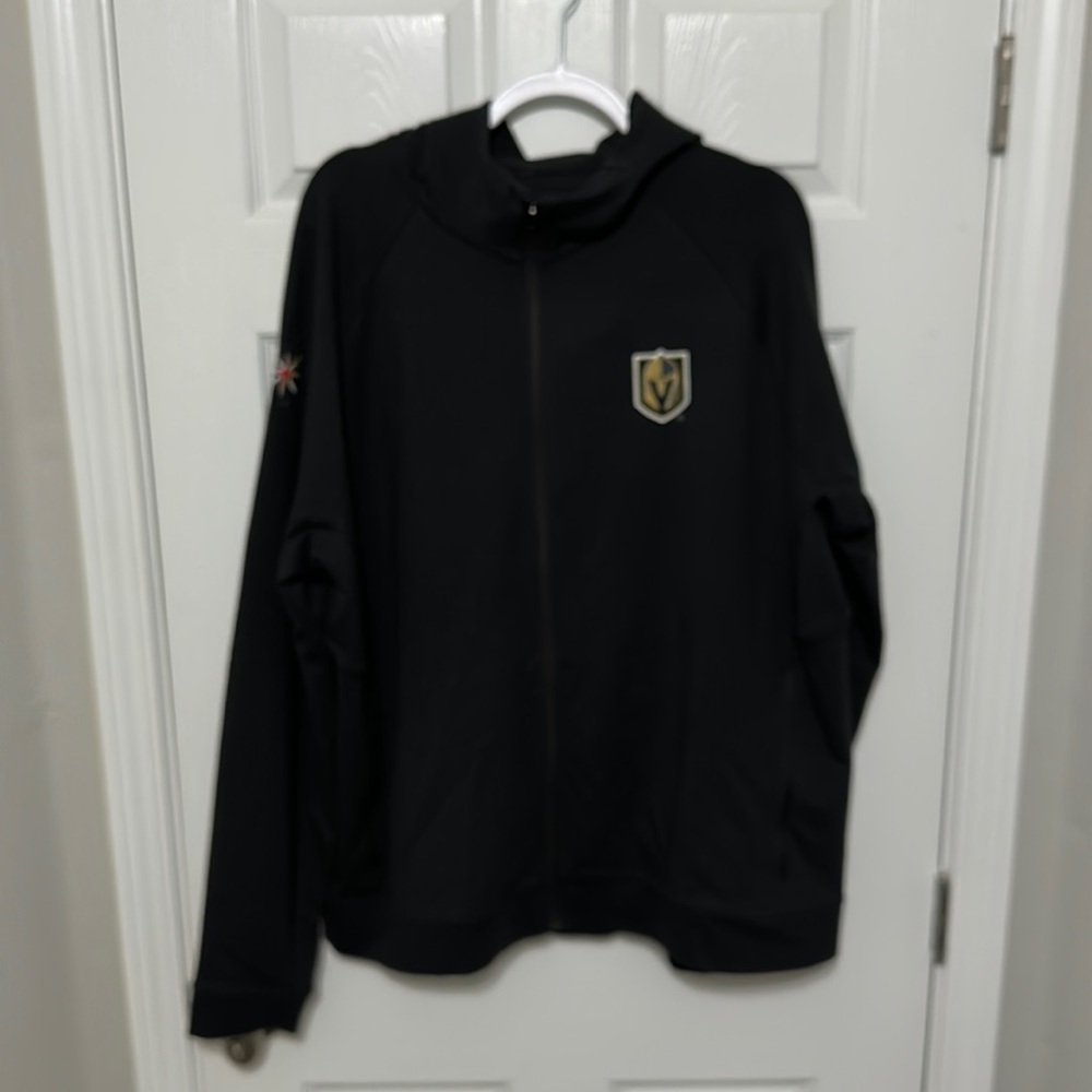 Men’s XXL, Lululemon Vegas golden knights zip up